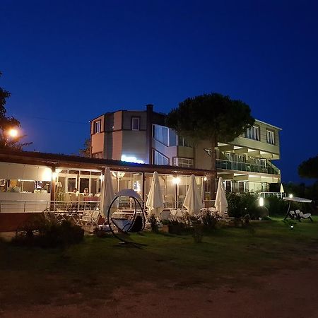 Flora Hotel Burhanli Екстериор снимка
