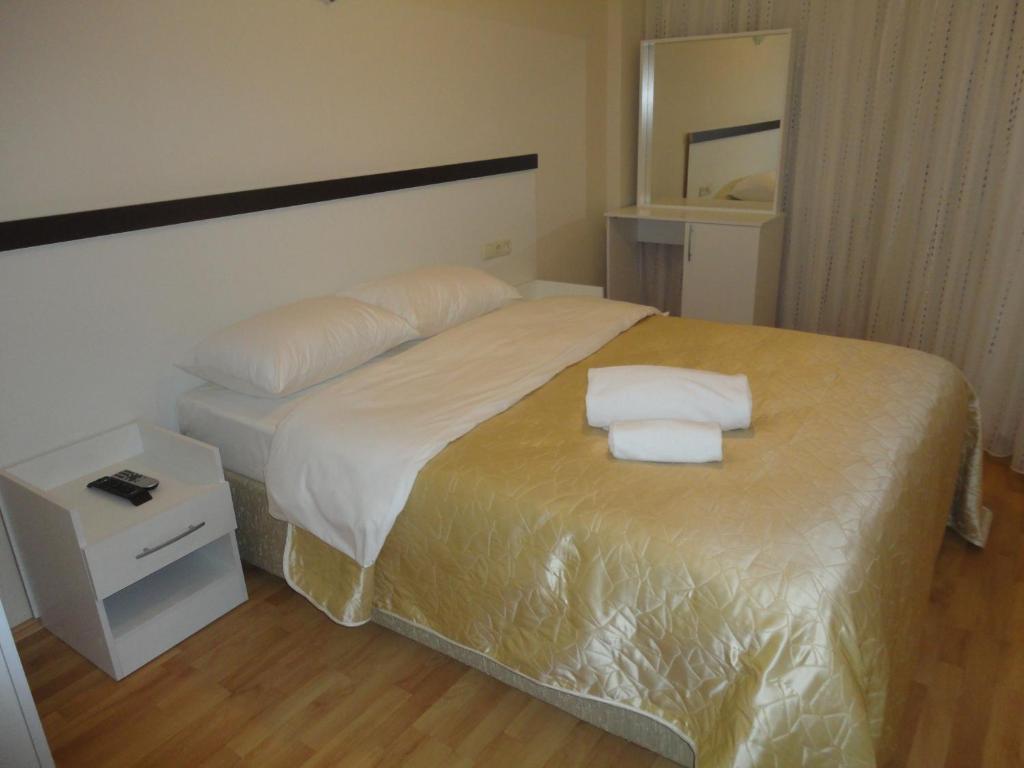 Flora Hotel Burhanli Стая снимка